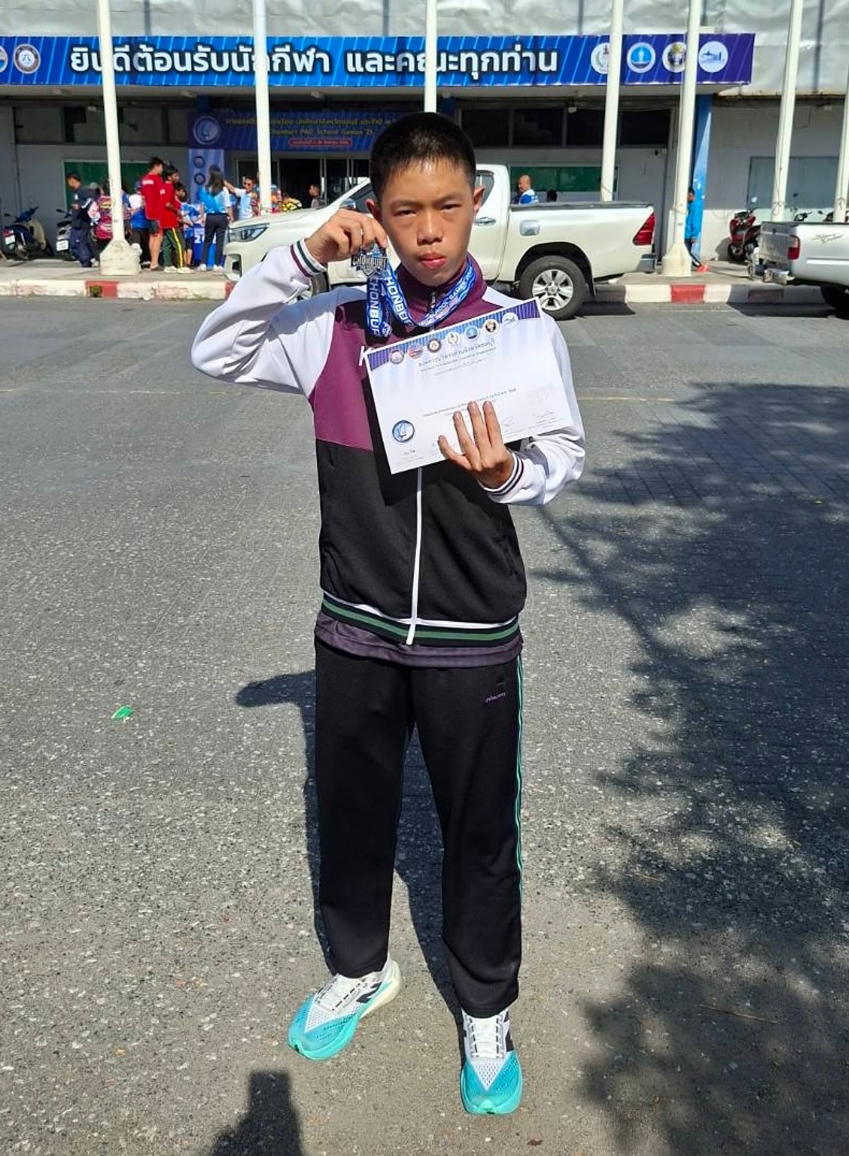 68_86791_0_-_ปัญญา_ลีละวงศ์.jpg