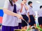 กิจกรรมหล่อเทียน และถวายเทียนพรรษา เนื่องในวันอาสาฬหบูชาและว ... Image 274