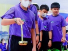 กิจกรรมหล่อเทียน และถวายเทียนพรรษา เนื่องในวันอาสาฬหบูชาและว ... Image 288
