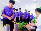 กิจกรรมหล่อเทียน และถวายเทียนพรรษา เนื่องในวันอาสาฬหบูชาและว ... Image 291