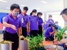กิจกรรมหล่อเทียน และถวายเทียนพรรษา เนื่องในวันอาสาฬหบูชาและว ... Image 292
