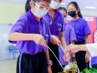 กิจกรรมหล่อเทียน และถวายเทียนพรรษา เนื่องในวันอาสาฬหบูชาและว ... Image 297