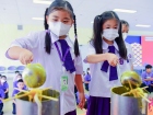 กิจกรรมหล่อเทียน และถวายเทียนพรรษา เนื่องในวันอาสาฬหบูชาและว ... Image 320