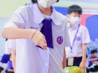 กิจกรรมหล่อเทียน และถวายเทียนพรรษา เนื่องในวันอาสาฬหบูชาและว ... Image 324