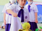 กิจกรรมหล่อเทียน และถวายเทียนพรรษา เนื่องในวันอาสาฬหบูชาและว ... Image 337
