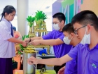 กิจกรรมหล่อเทียน และถวายเทียนพรรษา เนื่องในวันอาสาฬหบูชาและว ... Image 346