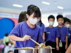 กิจกรรมหล่อเทียน และถวายเทียนพรรษา เนื่องในวันอาสาฬหบูชาและว ... Image 38