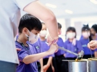 กิจกรรมหล่อเทียน และถวายเทียนพรรษา เนื่องในวันอาสาฬหบูชาและว ... Image 43
