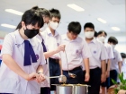 กิจกรรมหล่อเทียน และถวายเทียนพรรษา เนื่องในวันอาสาฬหบูชาและว ... Image 46
