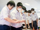 กิจกรรมหล่อเทียน และถวายเทียนพรรษา เนื่องในวันอาสาฬหบูชาและว ... Image 47