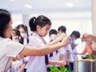 กิจกรรมหล่อเทียน และถวายเทียนพรรษา เนื่องในวันอาสาฬหบูชาและว ... Image 103