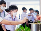 กิจกรรมหล่อเทียน และถวายเทียนพรรษา เนื่องในวันอาสาฬหบูชาและว ... Image 108