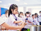 กิจกรรมหล่อเทียน และถวายเทียนพรรษา เนื่องในวันอาสาฬหบูชาและว ... Image 119