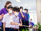 กิจกรรมหล่อเทียน และถวายเทียนพรรษา เนื่องในวันอาสาฬหบูชาและว ... Image 134