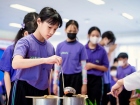 กิจกรรมหล่อเทียน และถวายเทียนพรรษา เนื่องในวันอาสาฬหบูชาและว ... Image 138