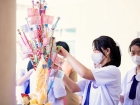กิจกรรมหล่อเทียน และถวายเทียนพรรษา เนื่องในวันอาสาฬหบูชาและว ... Image 142