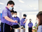 กิจกรรมหล่อเทียน และถวายเทียนพรรษา เนื่องในวันอาสาฬหบูชาและว ... Image 147