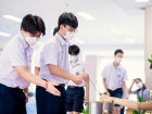 กิจกรรมหล่อเทียน และถวายเทียนพรรษา เนื่องในวันอาสาฬหบูชาและว ... Image 162