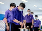 กิจกรรมหล่อเทียน และถวายเทียนพรรษา เนื่องในวันอาสาฬหบูชาและว ... Image 176