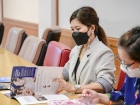 การประชุมปรึกษาหารือและเยี่ยมชมโรงเรียนของผู้บริหารจาก Whang ... Image 32