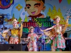 นักเรียนร่วมแสดงโขน เนื่องในงานประเพณีแห่พญายมสงกรานต์บางพระ ... Image 2