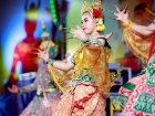 นักเรียนร่วมแสดงโขน เนื่องในงานประเพณีแห่พญายมสงกรานต์บางพระ ... Image 7