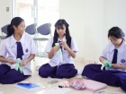 กิจกรรมเสริมหลักสูตร “การทำตุ๊กตาไล่ฝน (Teruterubosu)&quot; Image 37