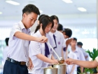 กิจกรรมหล่อเทียน เนื่องในวันอาสาฬหบูชาและวันเข้าพรรษา ประจำป ... Image 97