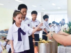 กิจกรรมหล่อเทียน เนื่องในวันอาสาฬหบูชาและวันเข้าพรรษา ประจำป ... Image 195