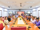 พิธีมอบประกาศนียบัตรแก่ครอบครัวเจ้าภาพ โครงการแลกเปลี่ยนการศ ... Image 102