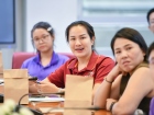 พิธีมอบประกาศนียบัตรแก่ครอบครัวเจ้าภาพ โครงการแลกเปลี่ยนการศ ... Image 129
