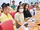 พิธีมอบประกาศนียบัตรแก่ครอบครัวเจ้าภาพ โครงการแลกเปลี่ยนการศ ... Image 48