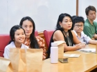 พิธีมอบประกาศนียบัตรแก่ครอบครัวเจ้าภาพ โครงการแลกเปลี่ยนการศ ... Image 53