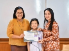 พิธีมอบประกาศนียบัตรแก่ครอบครัวเจ้าภาพ โครงการแลกเปลี่ยนการศ ... Image 87