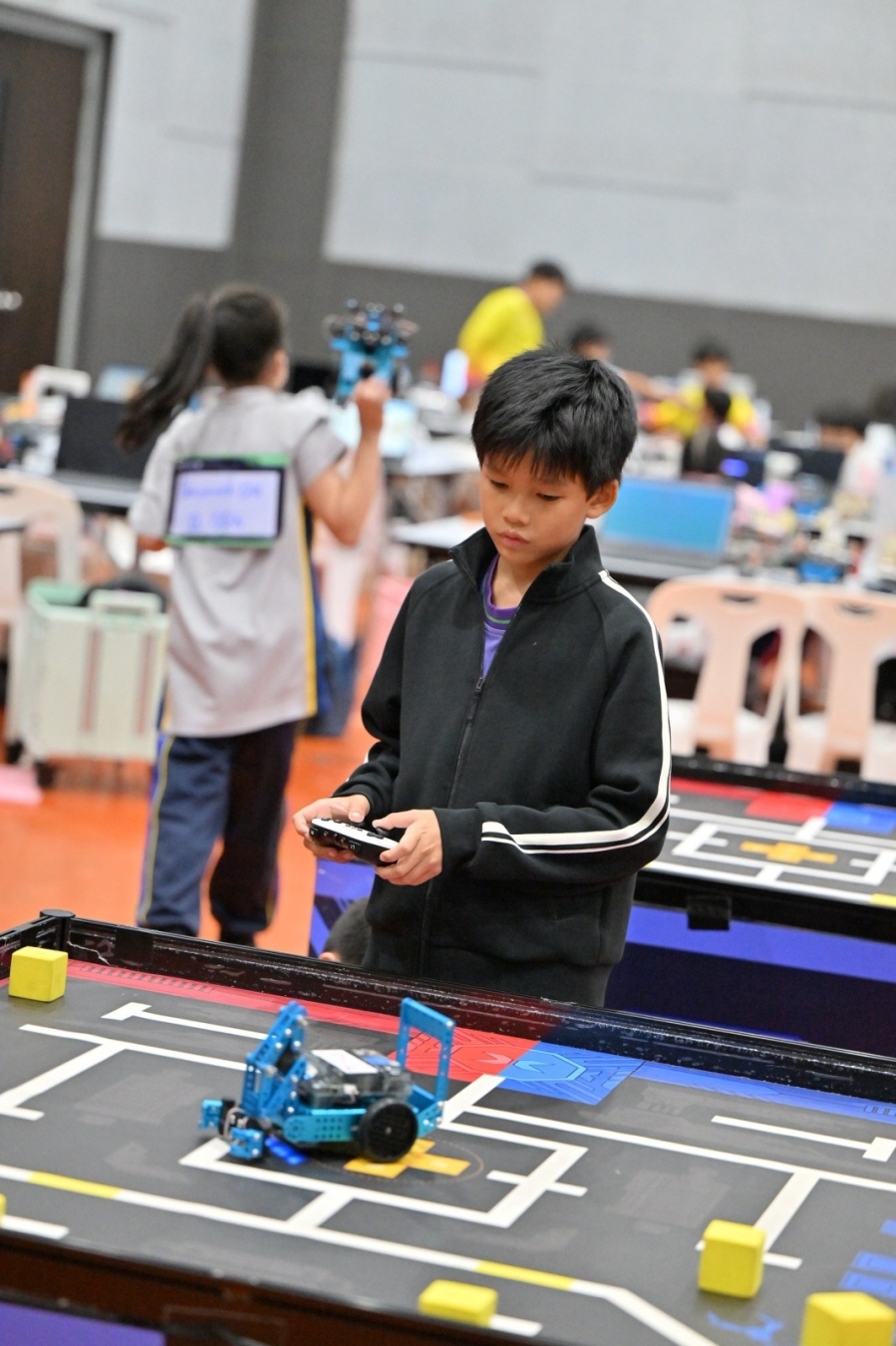 ประมวลภาพกิจกรรม - การแข่งขัน 2025 MakeX Thailand Robotics Competition ...