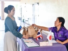 พิธีมอบประกาศนียบัตรแก่ครอบครัวเจ้าภาพ โครงการแลกเปลี่ยนการศ ... Image 4
