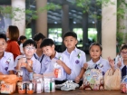 พิธีทำบุญตักบาตรข้าวสารอาหารแห้ง เนื่องในโอกาสวันเฉลิมพระชนม ... Image 31