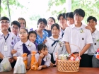 พิธีทำบุญตักบาตรข้าวสารอาหารแห้ง เนื่องในโอกาสวันเฉลิมพระชนม ... Image 36