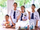 พิธีทำบุญตักบาตรข้าวสารอาหารแห้ง เนื่องในโอกาสวันเฉลิมพระชนม ... Image 60