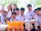 พิธีทำบุญตักบาตรข้าวสารอาหารแห้ง เนื่องในโอกาสวันเฉลิมพระชนม ... Image 77