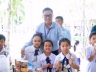 พิธีทำบุญตักบาตรข้าวสารอาหารแห้ง เนื่องในโอกาสวันเฉลิมพระชนม ... Image 78