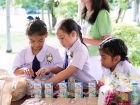 พิธีทำบุญตักบาตรข้าวสารอาหารแห้ง เนื่องในโอกาสวันเฉลิมพระชนม ... Image 90
