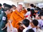 พิธีทำบุญตักบาตรข้าวสารอาหารแห้ง เนื่องในโอกาสวันเฉลิมพระชนม ... Image 101