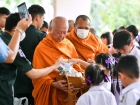 พิธีทำบุญตักบาตรข้าวสารอาหารแห้ง เนื่องในโอกาสวันเฉลิมพระชนม ... Image 146