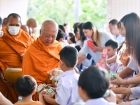 พิธีทำบุญตักบาตรข้าวสารอาหารแห้ง เนื่องในโอกาสวันเฉลิมพระชนม ... Image 149