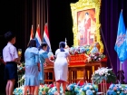 พิธีถวายพระพรชัยมงคล วันเฉลิมพระชนมพรรษา สมเด็จพระนางเจ้าสิร ... Image 51