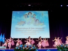 พิธีถวายพระพรชัยมงคล วันเฉลิมพระชนมพรรษา สมเด็จพระนางเจ้าสิร ... Image 187