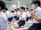 พิธีแสดงตนเป็นพุทธมามกะและการบริหารจิตเจริญปัญญา ระดับชั้นปร ... Image 15