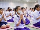 พิธีแสดงตนเป็นพุทธมามกะและการบริหารจิตเจริญปัญญา ระดับชั้นปร ... Image 35
