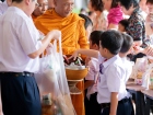 กิจกรรมทำบุญตักบาตรข้าวสารอาหารแห้ง ครั้งที่ 3 ภาคต้น ปีการศ ... Image 140